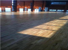 錦州舞臺運動木地板廠家 打造耐用專業的運動地板選擇